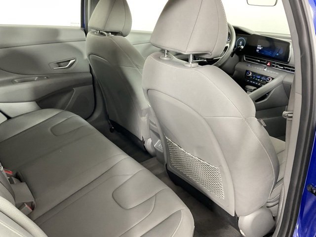 Used 2025 Hyundai Elantra SEL image 21