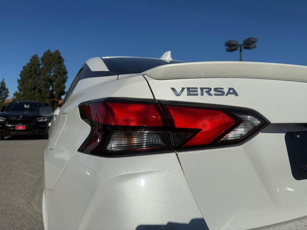 Certified 2025 Nissan Versa SR w/ Trunk Package image 37