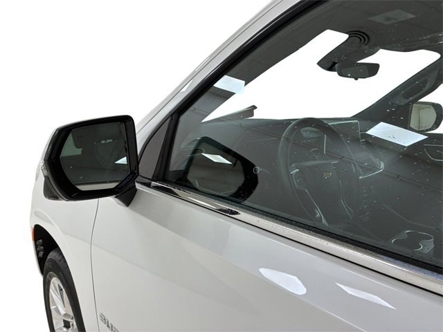 Used 2024 Chevrolet Suburban Premier w/ Advanced Technology Package image 10