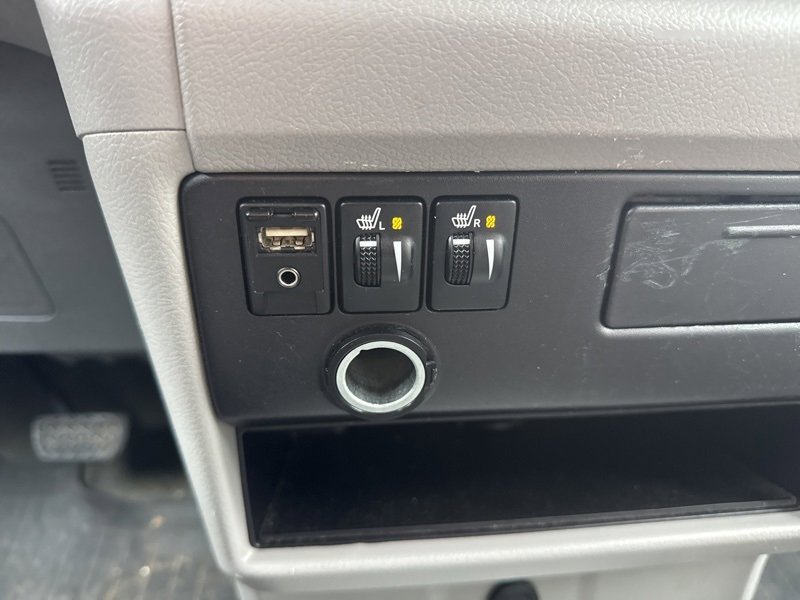 Used 2017 Toyota Sienna XLE image 15