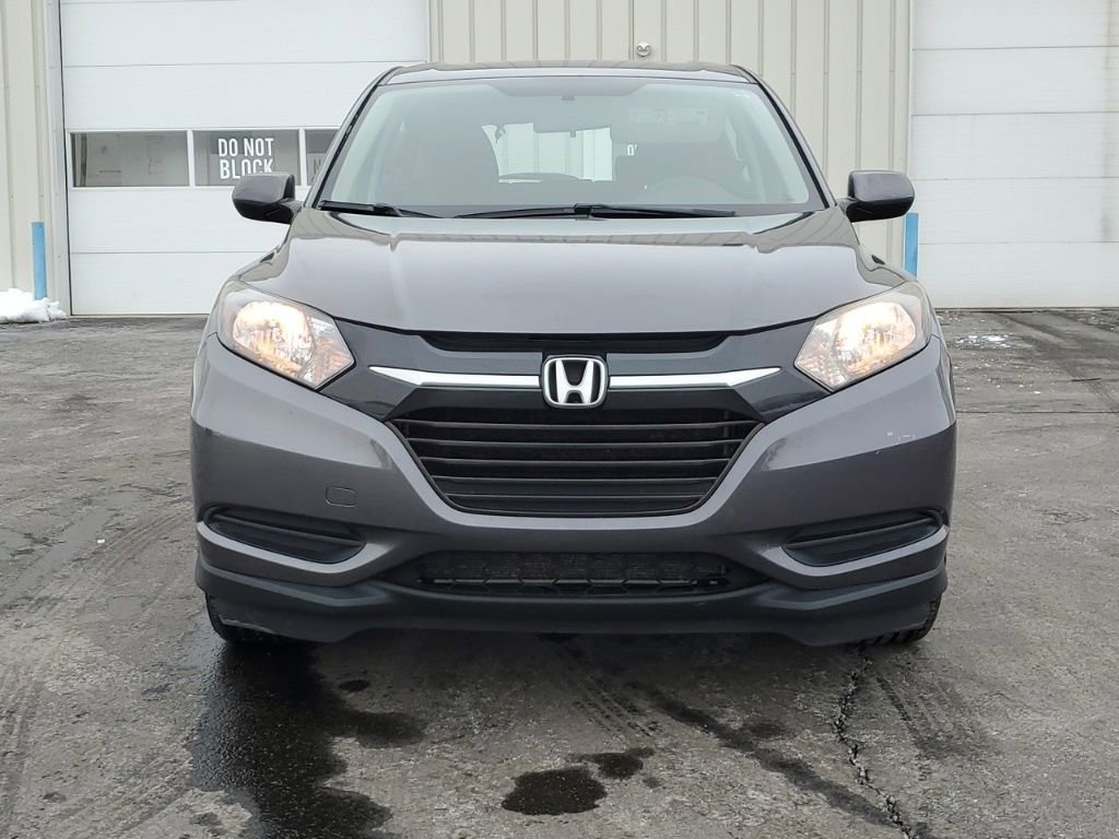 Used 2018 Honda HR-V LX image 2