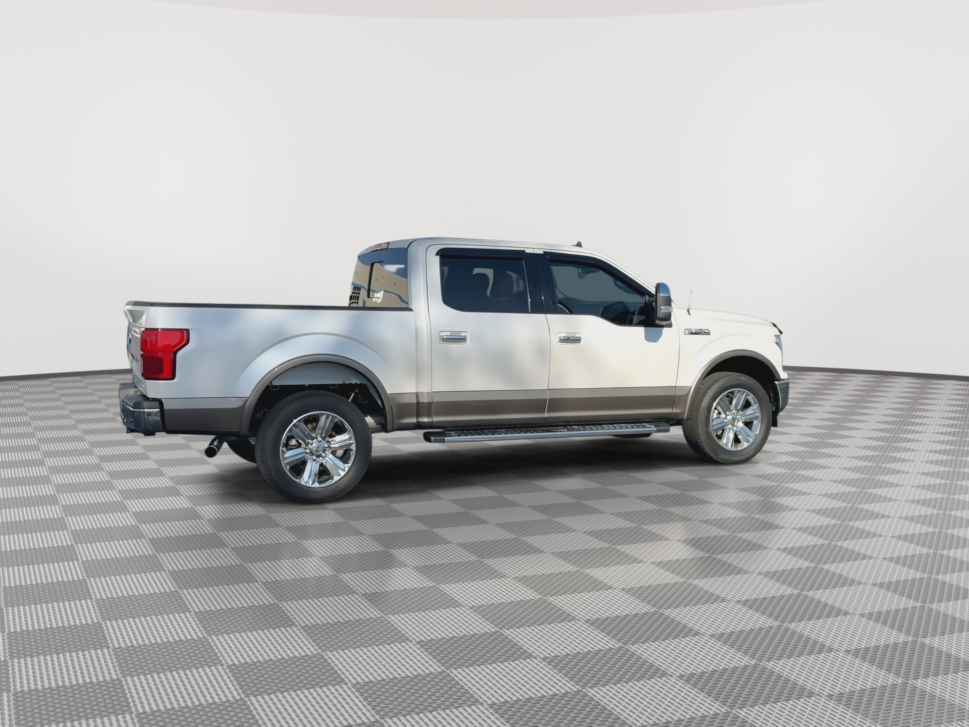 Used 2019 Ford F150 Lariat w/ Equipment Group 502A Luxury image 9