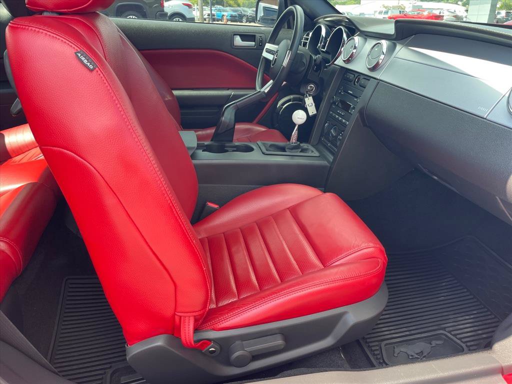 Used 2005 Ford Mustang GT Premium RWD image 23