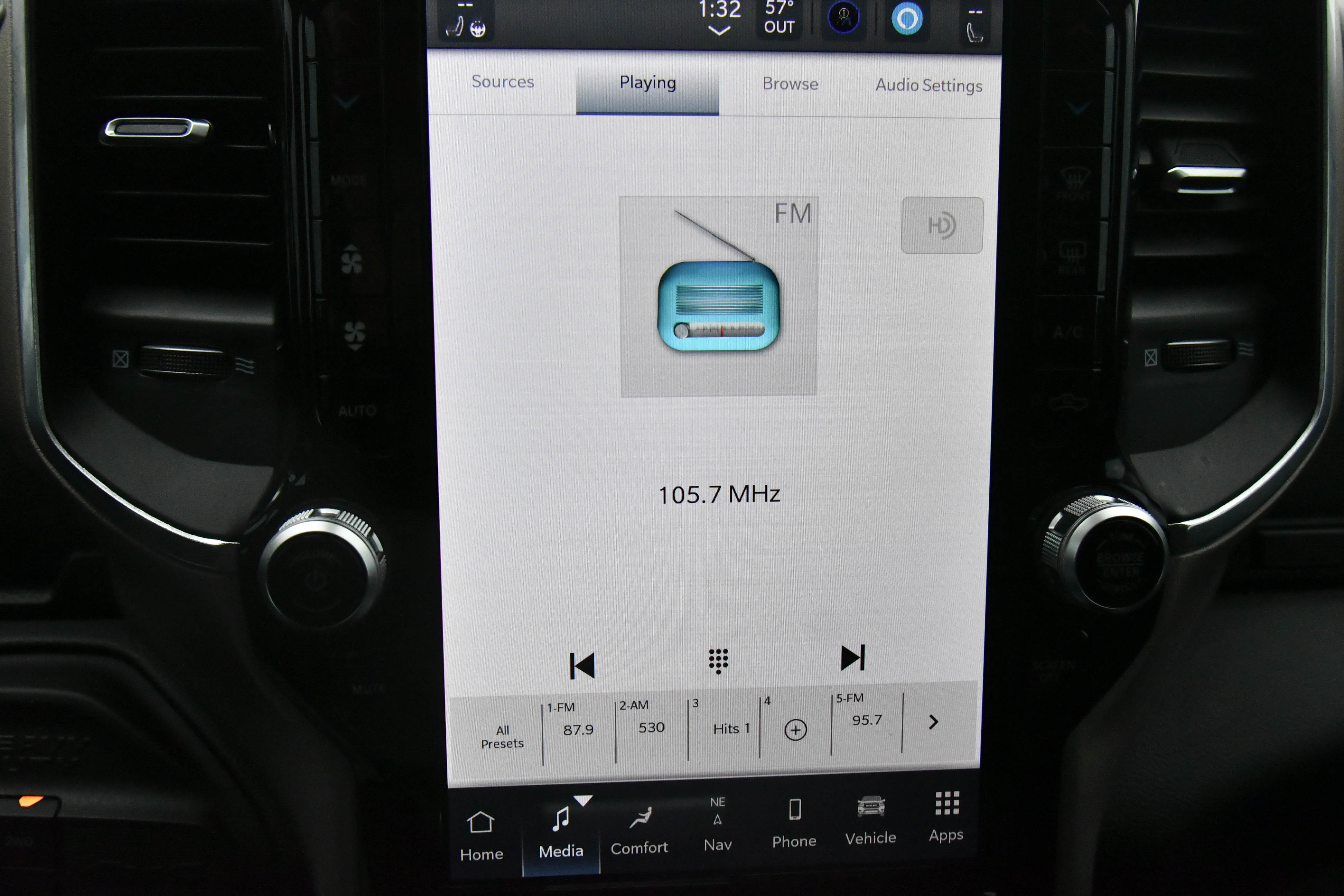 Used 2024 RAM 2500 Laramie image 28