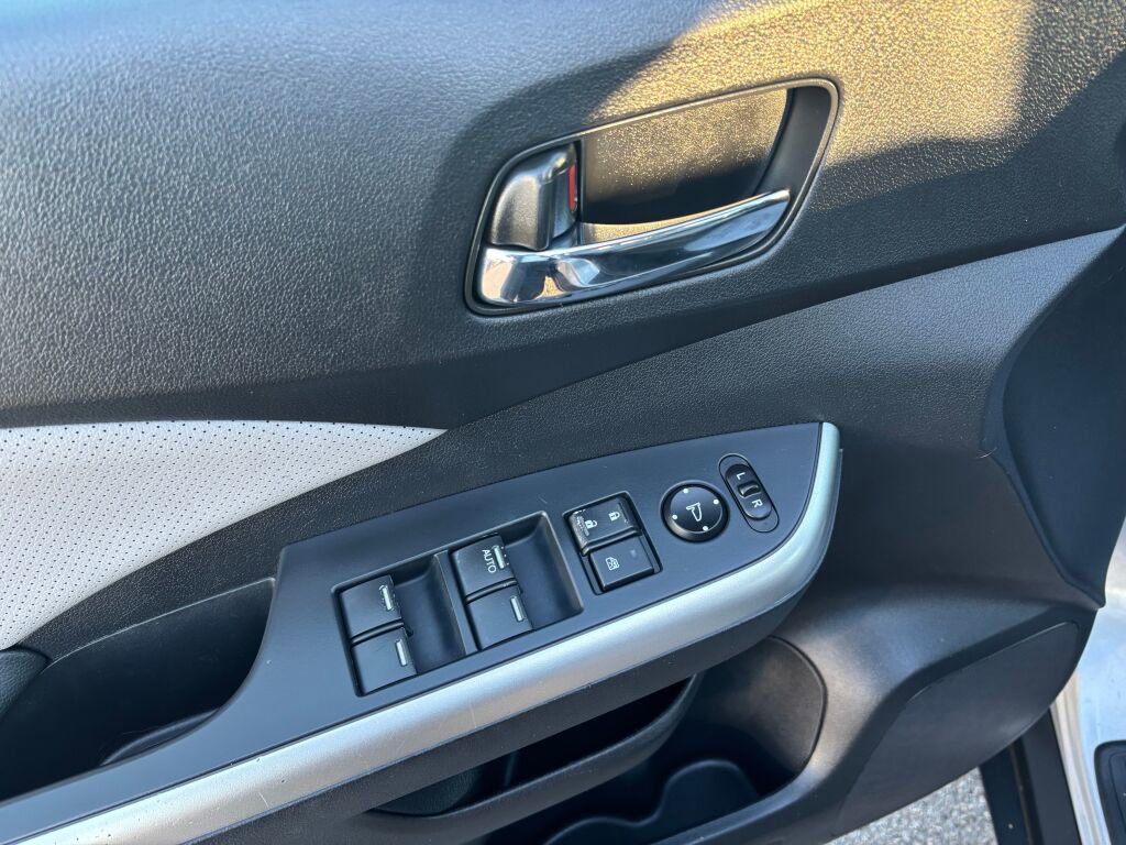 Used 2016 Honda CR-V EX-L image 18