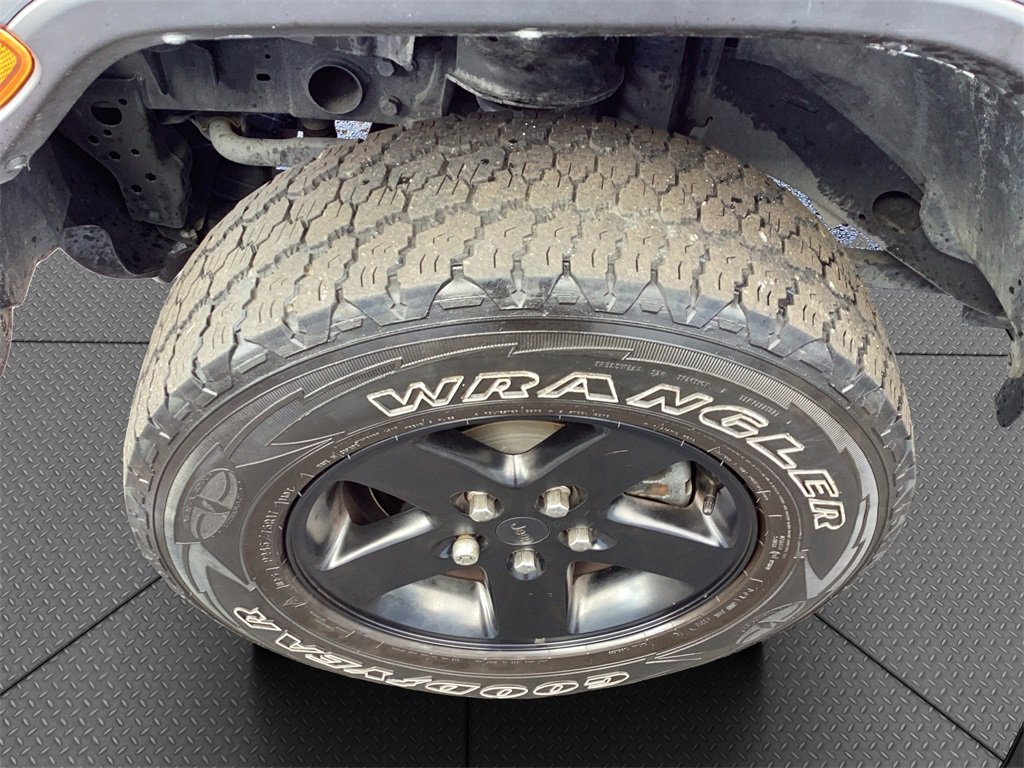 Used 2022 Jeep Wrangler Unlimited Rubicon 4xe w/ Cold Weather Group image 22