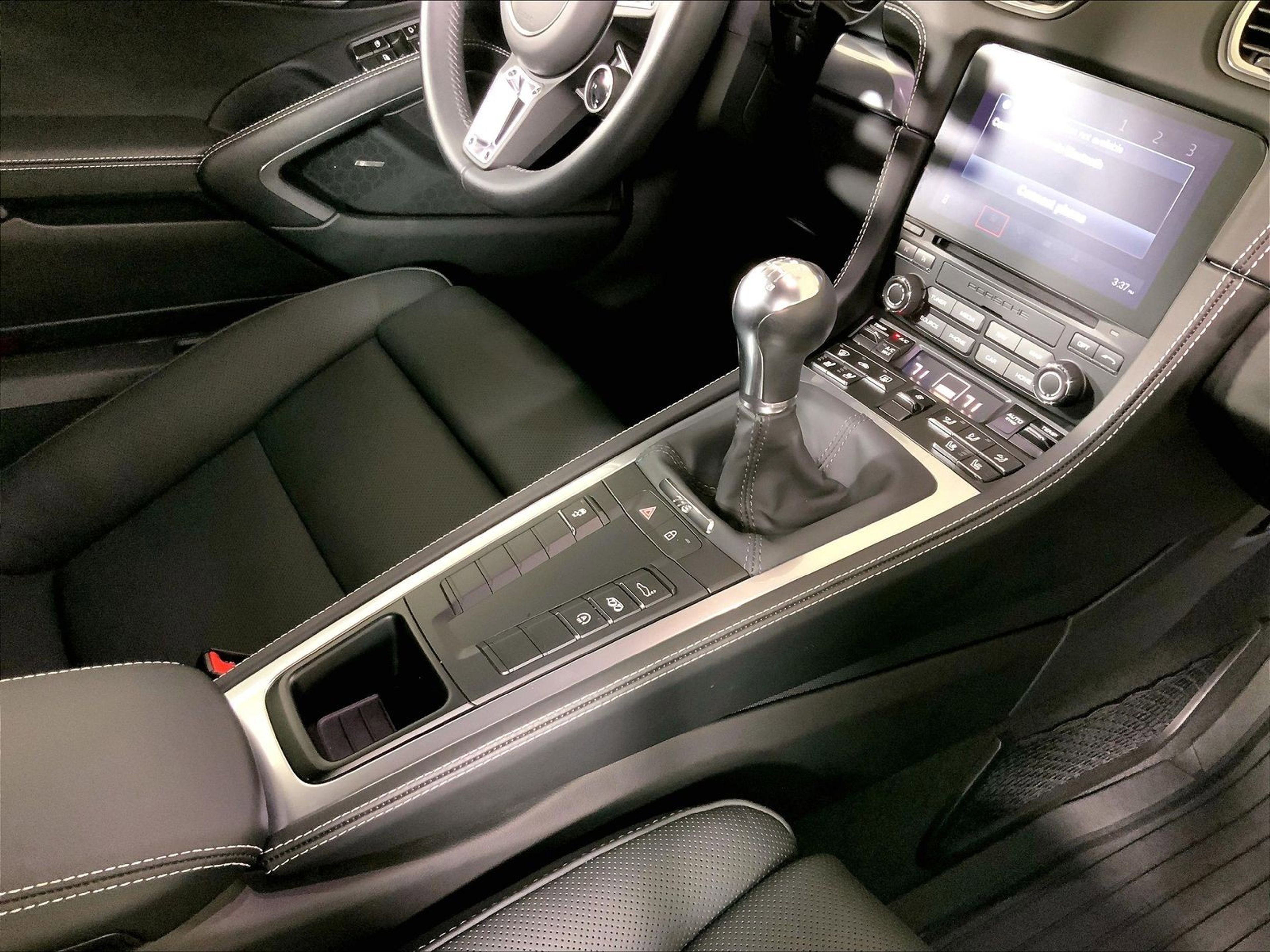 Certified 2025 Porsche 718 Cayman RWD image 16