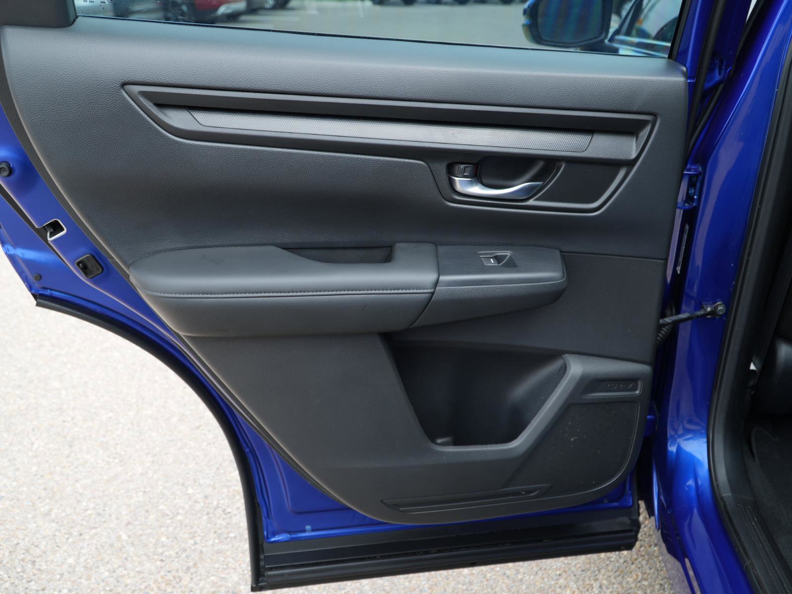 Used 2024 Honda CR-V LX image 17