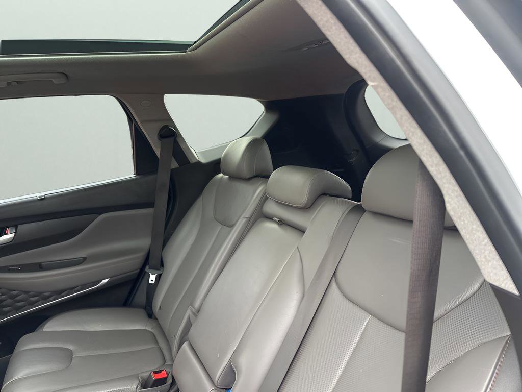 Used 2020 Hyundai Santa Fe SEL image 19