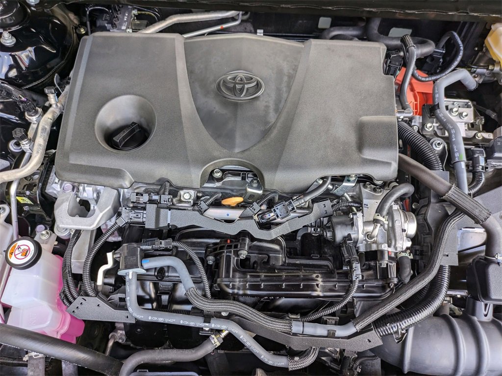 Used 2025 Toyota Camry LE image 34