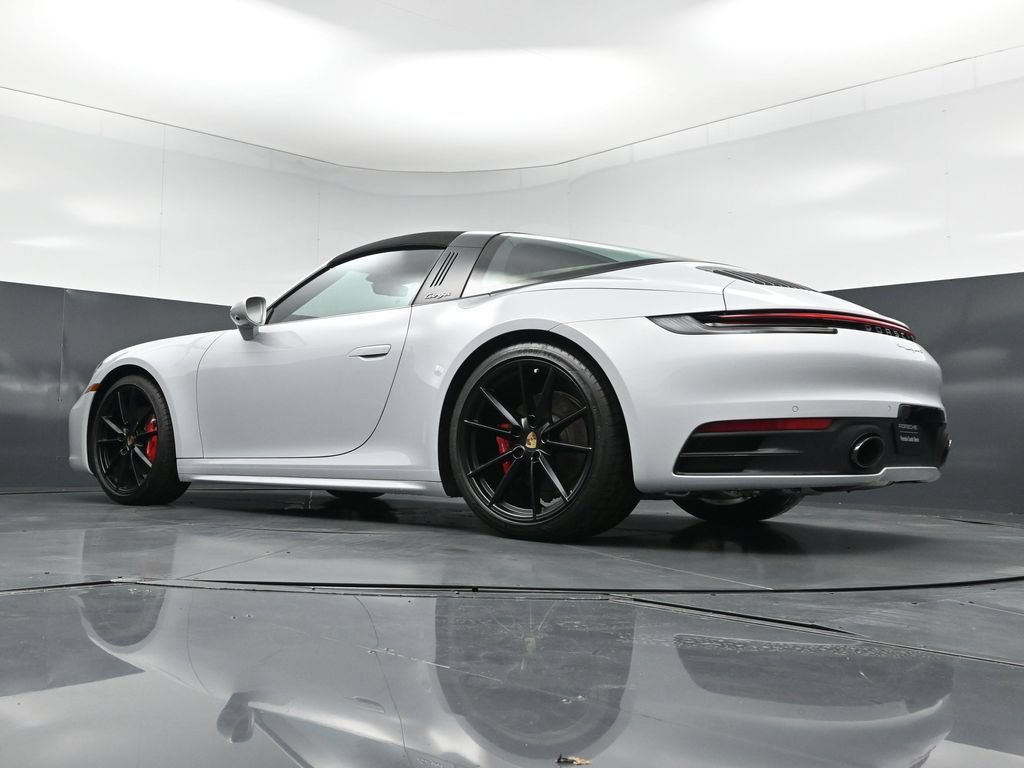Certified 2024 Porsche 911 Targa 4S w/ Premium Package AWD/4WD image 22