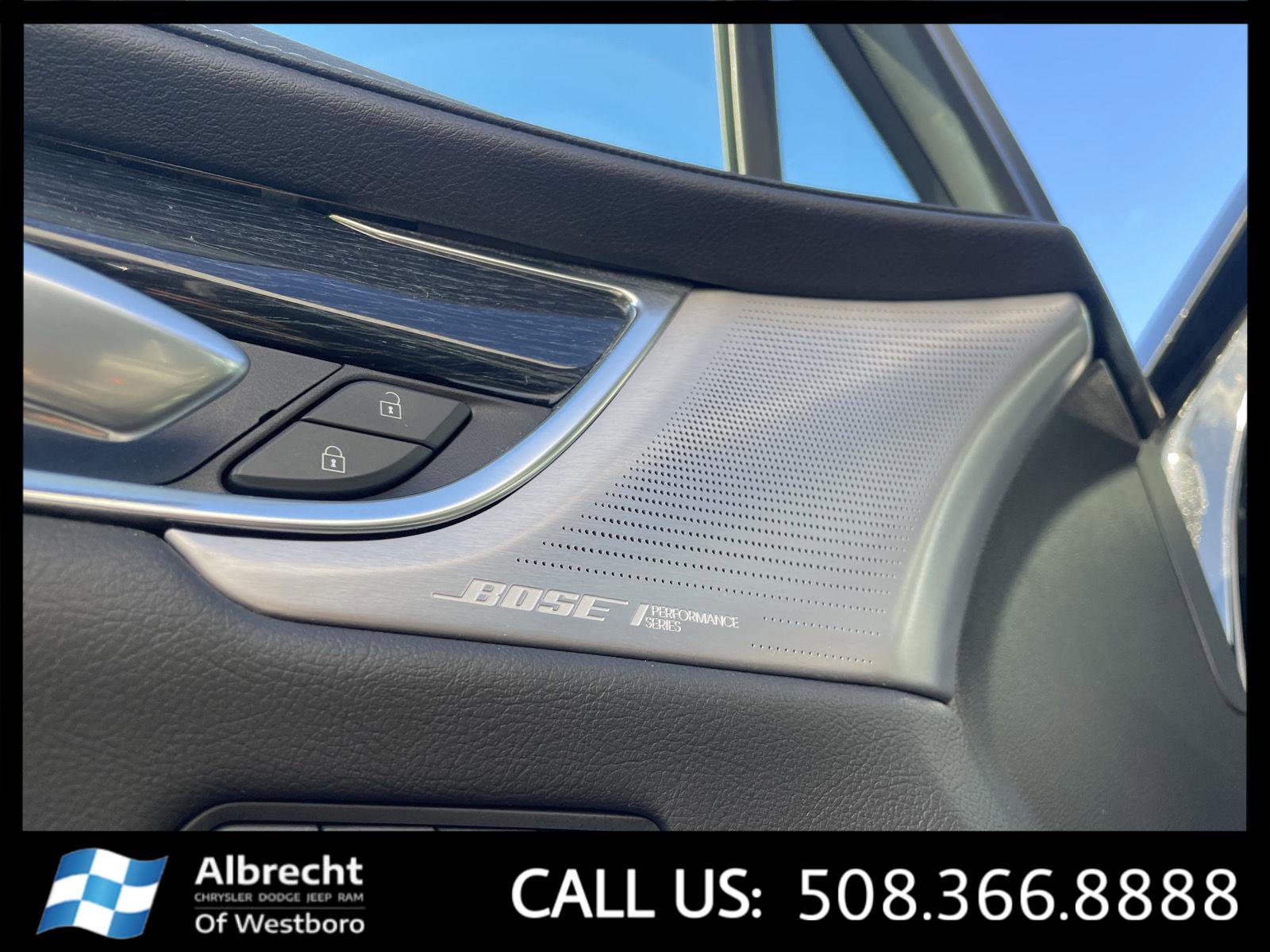 Used 2024 Cadillac XT5 Premium Luxury w/ Technology Package image 30