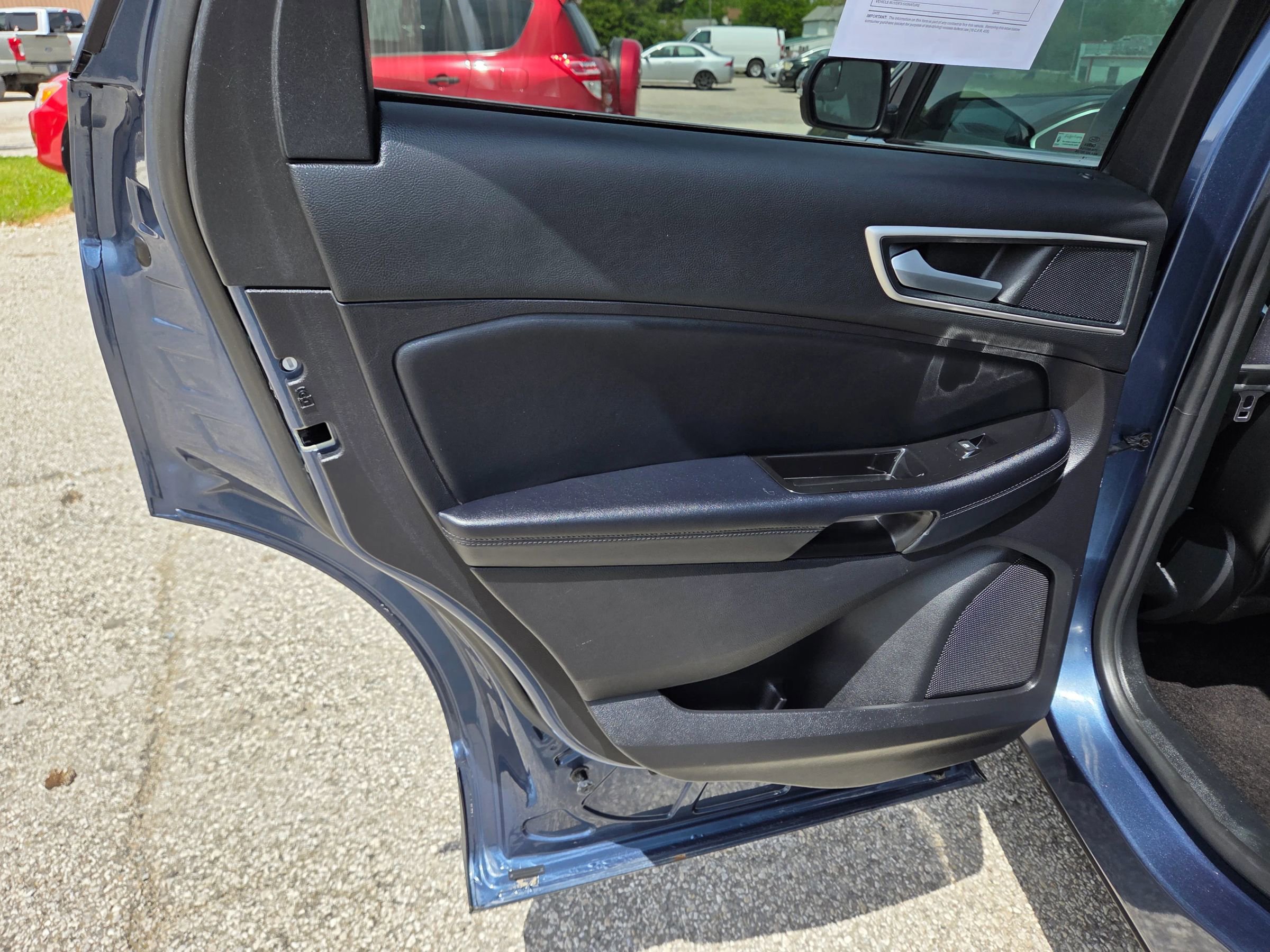 Used 2018 Ford Edge SEL w/ Equipment Group 201A AWD/4WD image 15