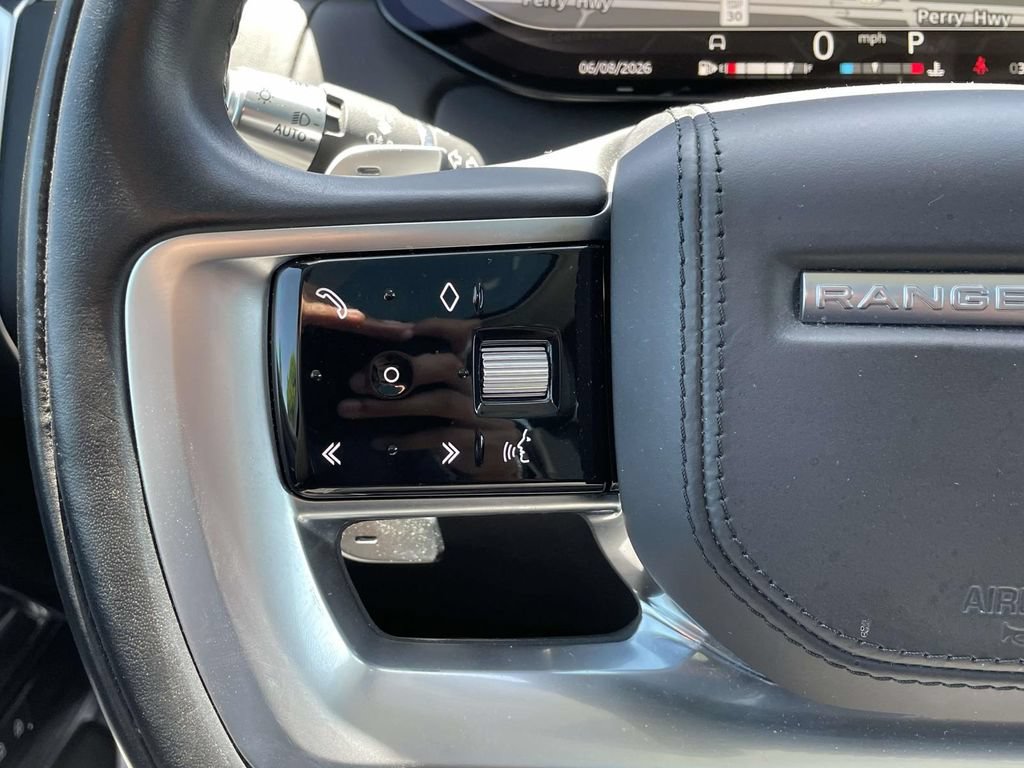 Certified 2022 Land Rover Range Rover SE AWD/4WD image 36