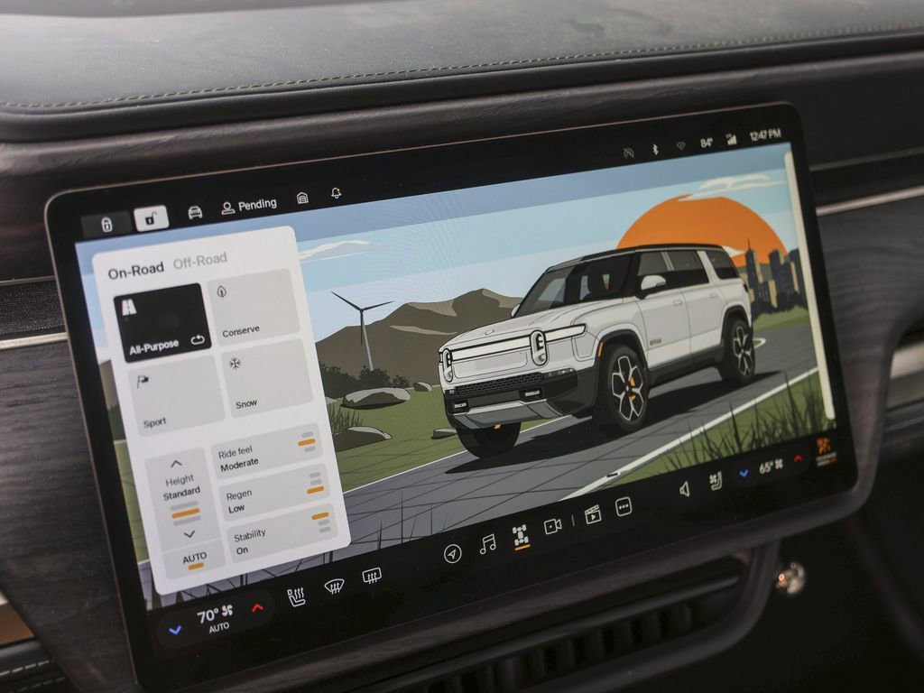 Used 2023 Rivian R1S Adventure image 26