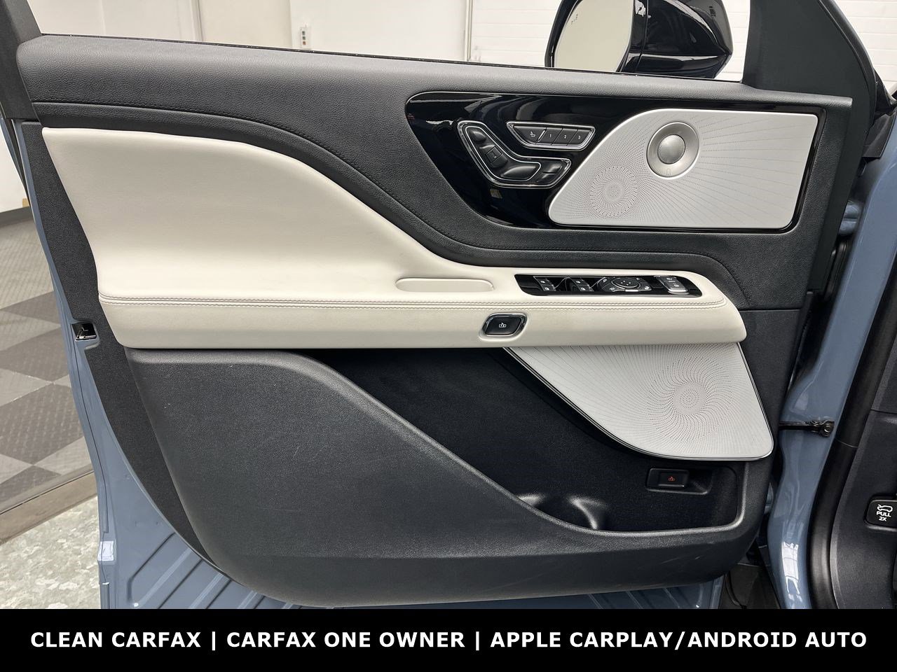 Used 2025 Lincoln Aviator Reserve w/ Equipment Group 201A image 9