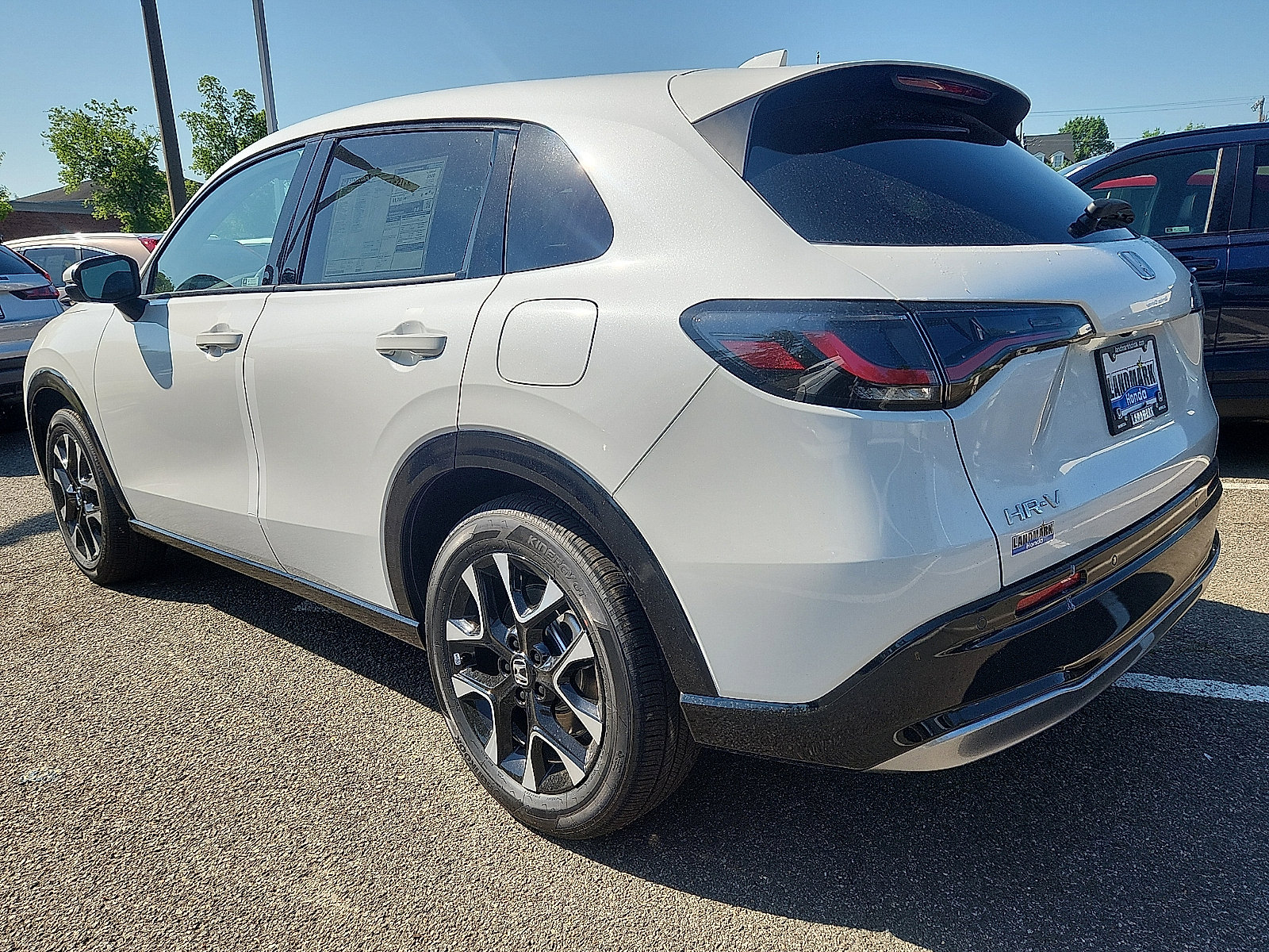 Certified 2027 Honda HR-V EX-L image 4
