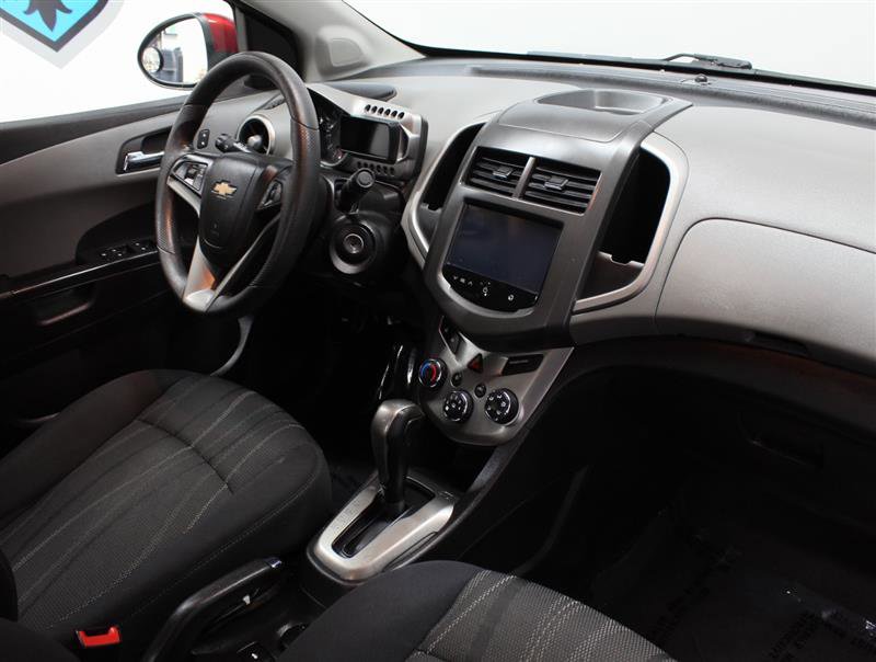 Used 2016 Chevrolet Sonic LT image 10