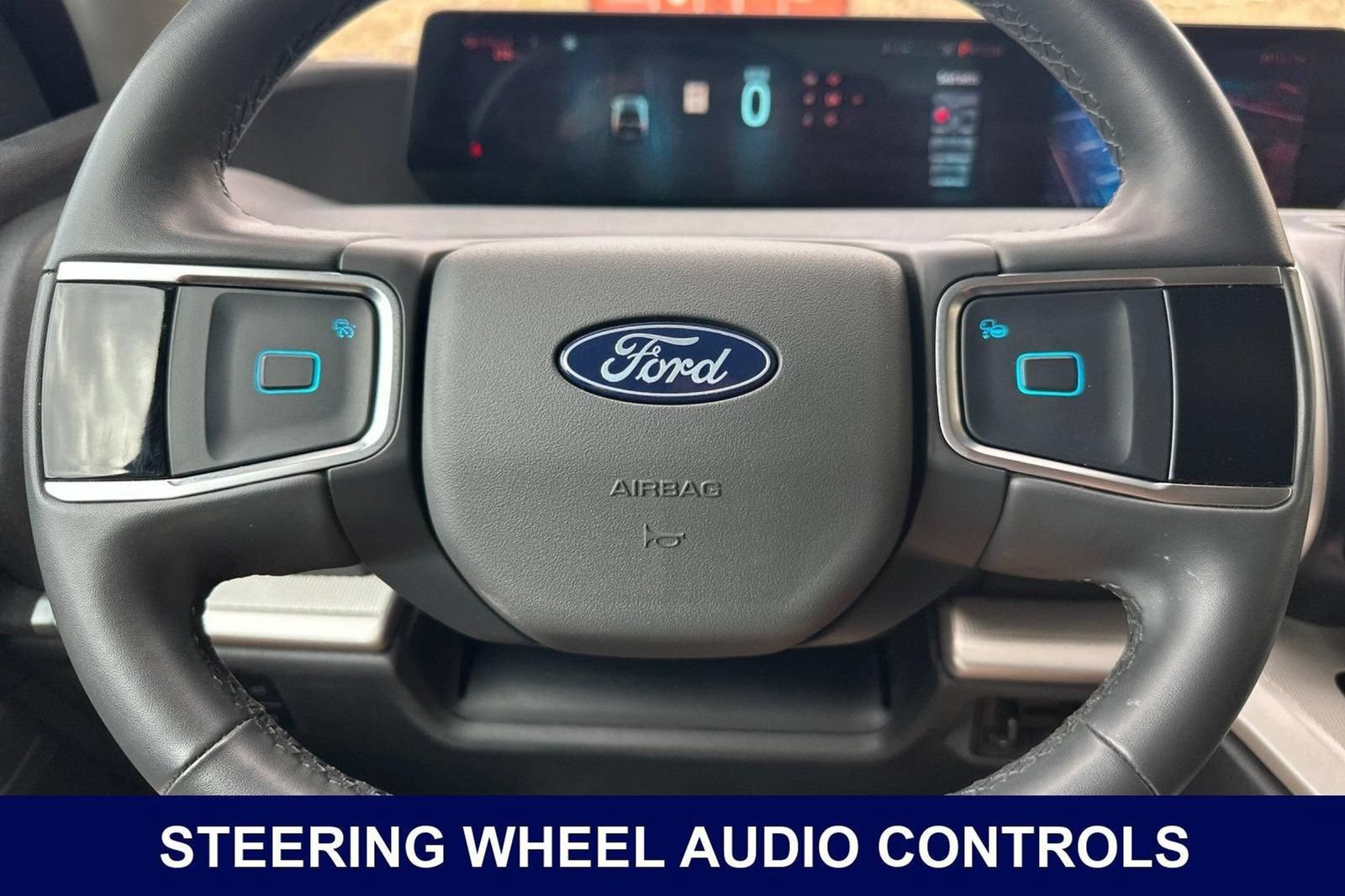 Used 2025 Ford Expedition Active AWD/4WD image 32