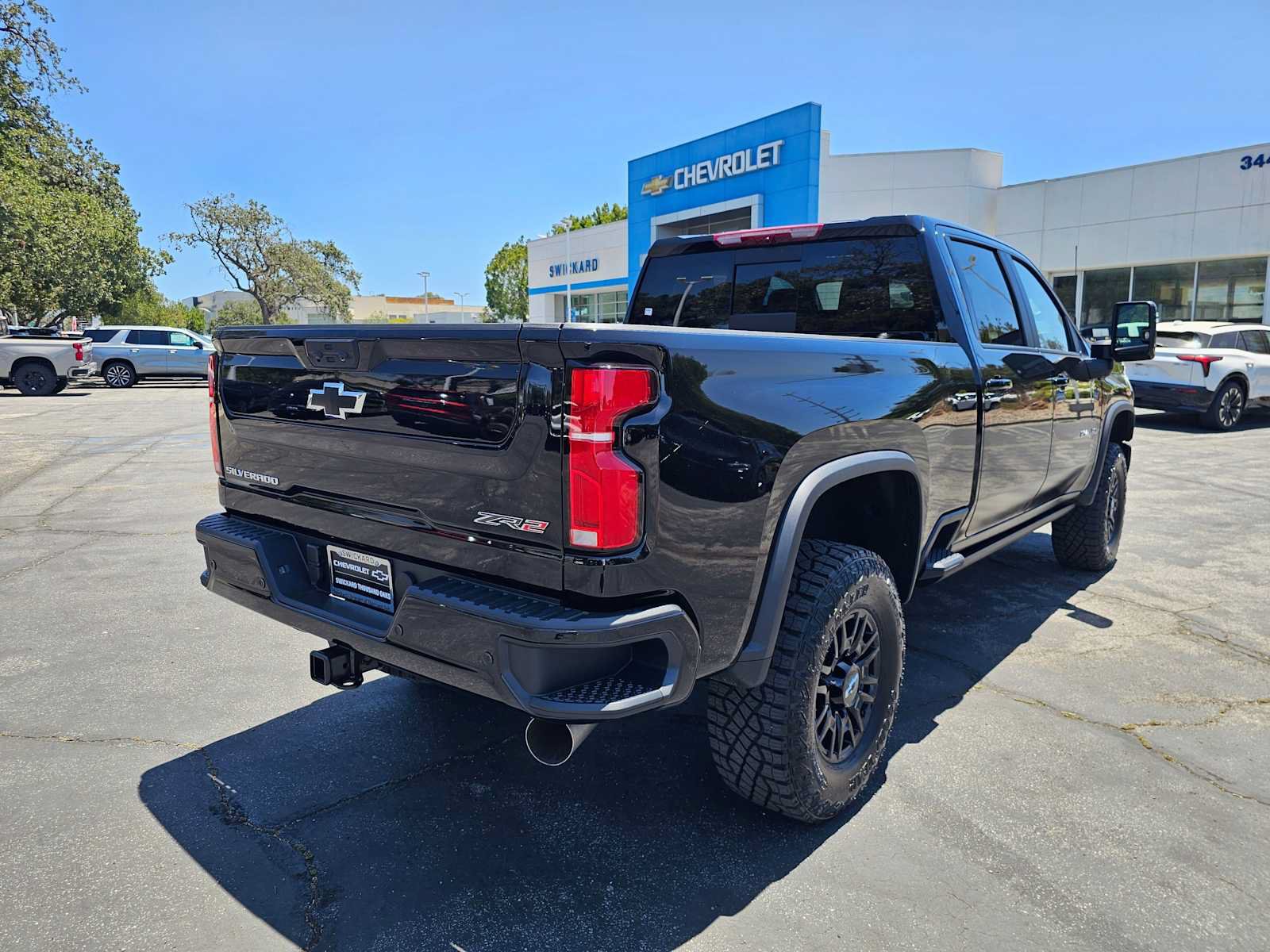 New 2026 Chevrolet Silverado 2500 ZR2 AWD/4WD image 14