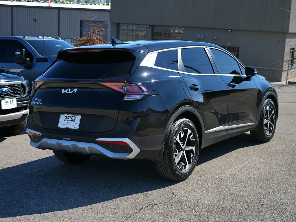 Used 2025 Kia Sportage EX image 5