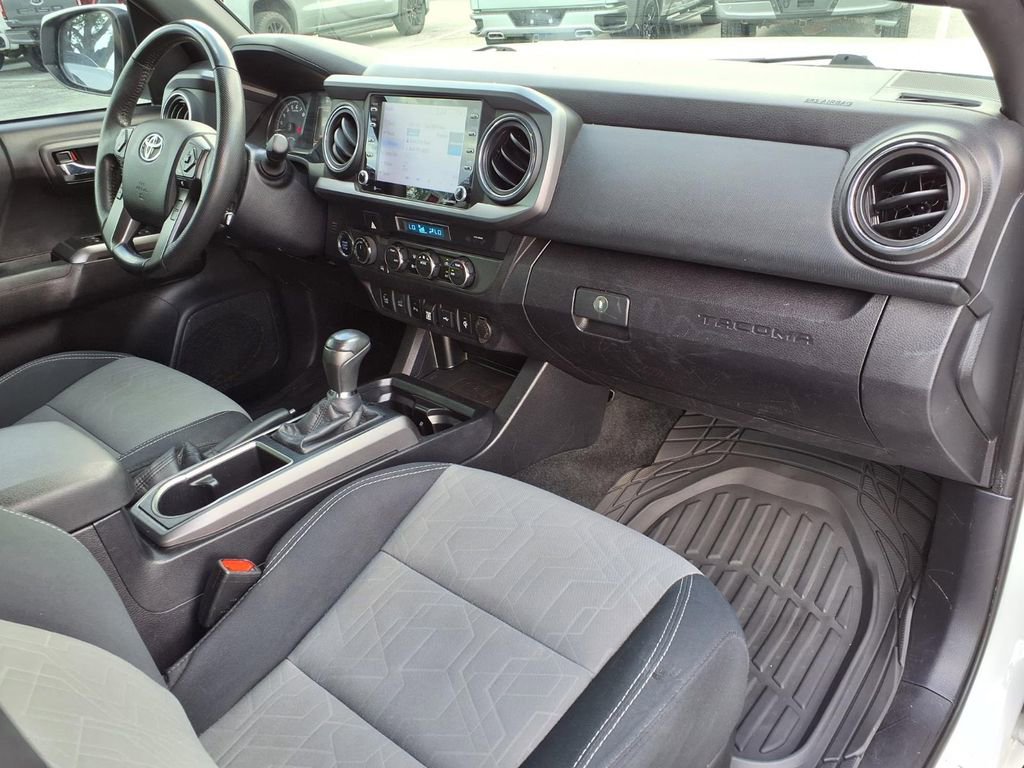 Used 2021 Toyota Tacoma TRD Off-Road w/ Technology Package image 11