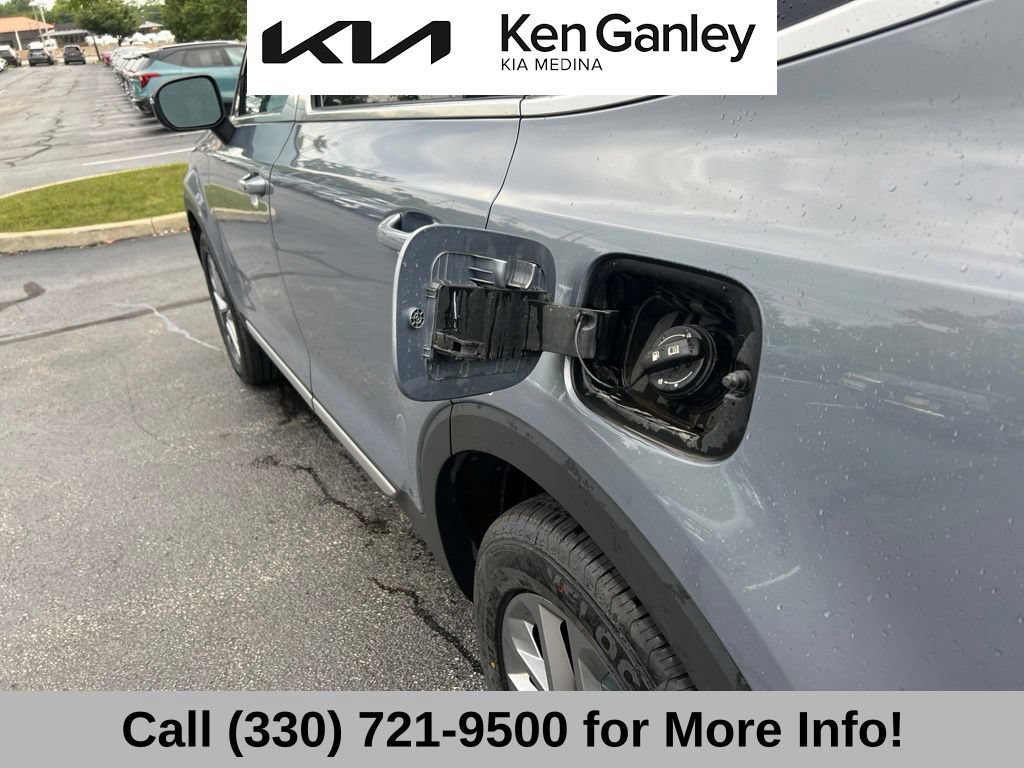 Used 2024 Kia Telluride LX FWD image 49