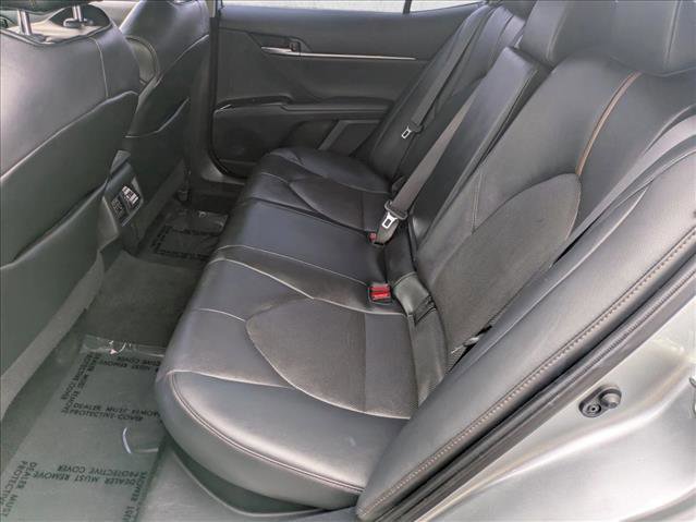 Used 2020 Toyota Camry XLE image 17