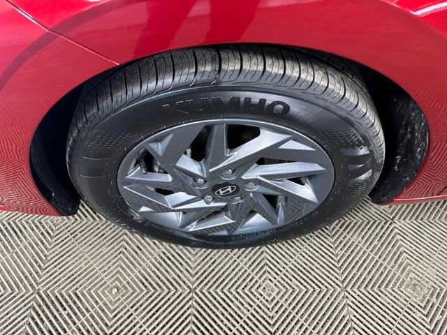 Certified 2024 Hyundai Elantra SEL image 10