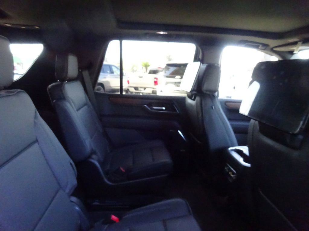 Certified 2026 GMC Yukon Denali w/ Denali Reserve Package image 26