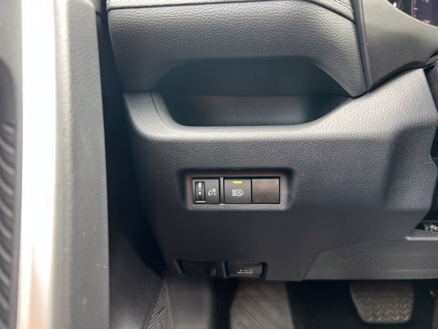 Used 2024 Toyota RAV4 LE AWD/4WD image 17