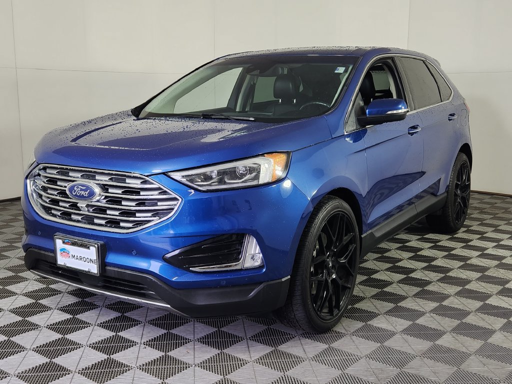 Used 2022 Ford Edge Titanium w/ Equipment Group 301A AWD/4WD image 3