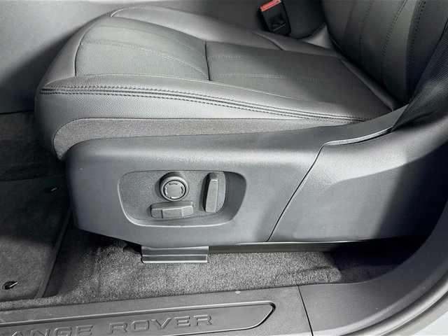 Used 2026 Land Rover Range Rover Evoque S image 22