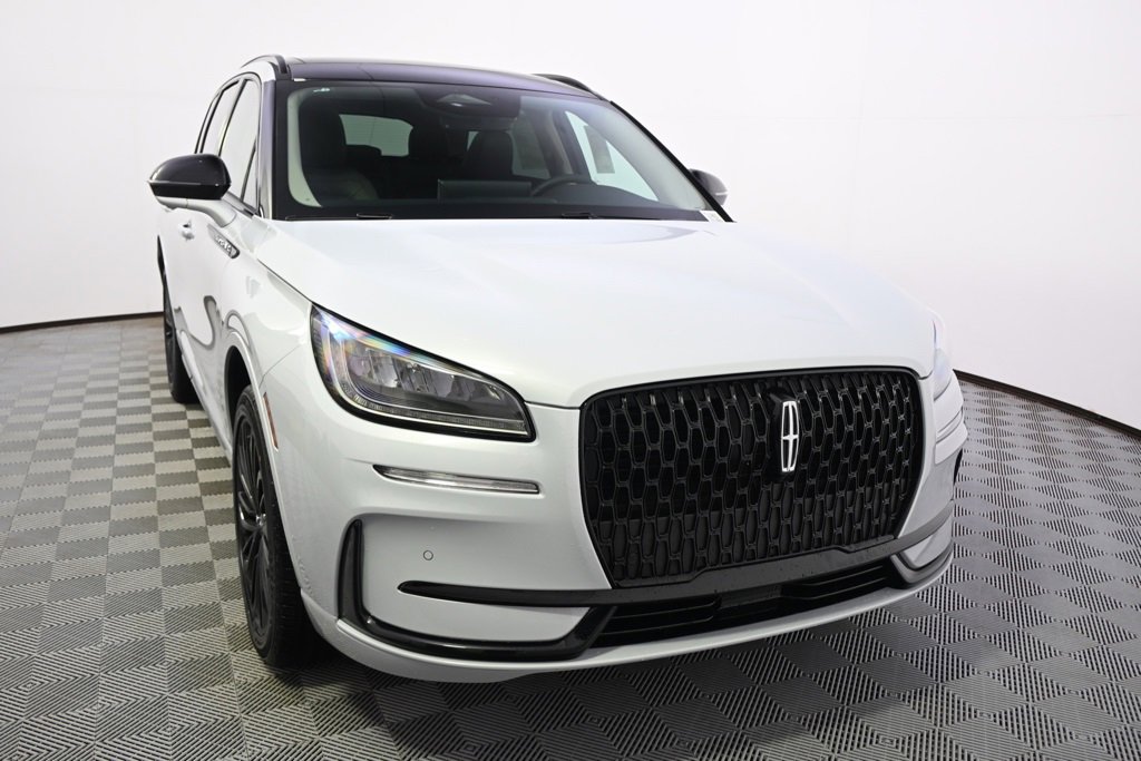 New 2026 Lincoln Corsair Premiere image 9