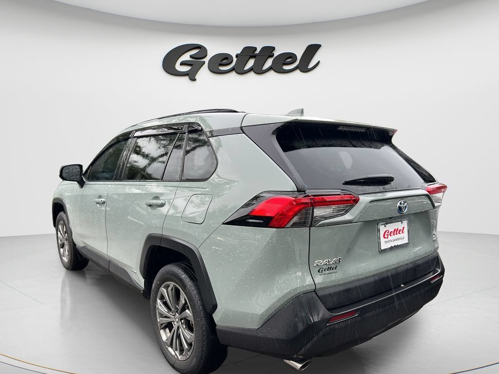 Certified 2022 Toyota RAV4 XLE Premium AWD/4WD image 7