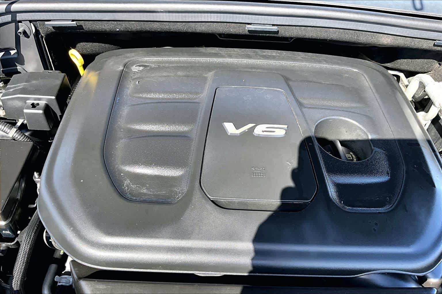 Used 2018 Jeep Grand Cherokee Laredo RWD image 33