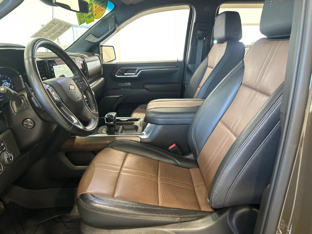 Certified 2023 Chevrolet Silverado 1500 High Country AWD/4WD image 22
