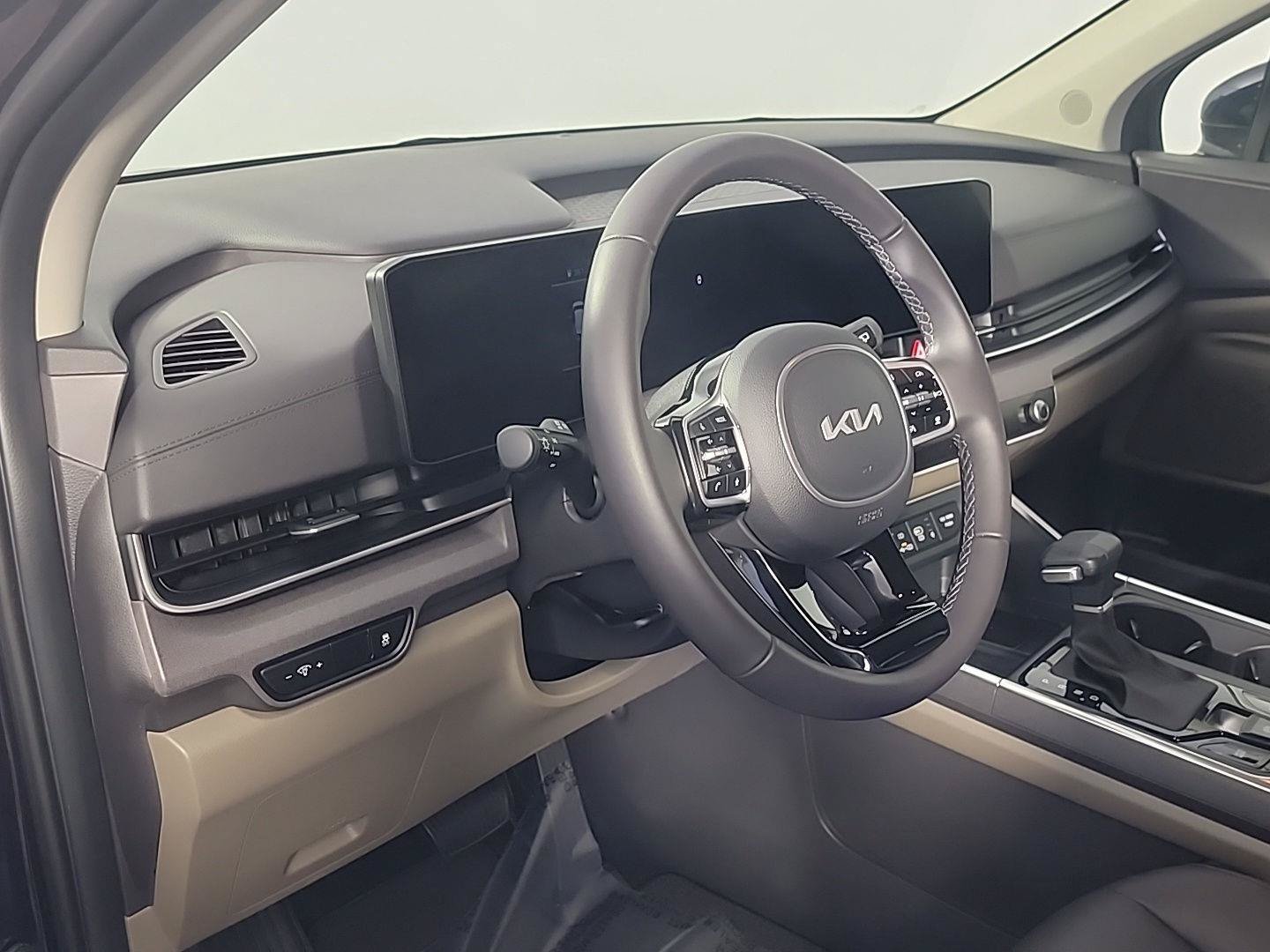 Certified 2026 Kia Carnival EX FWD image 17