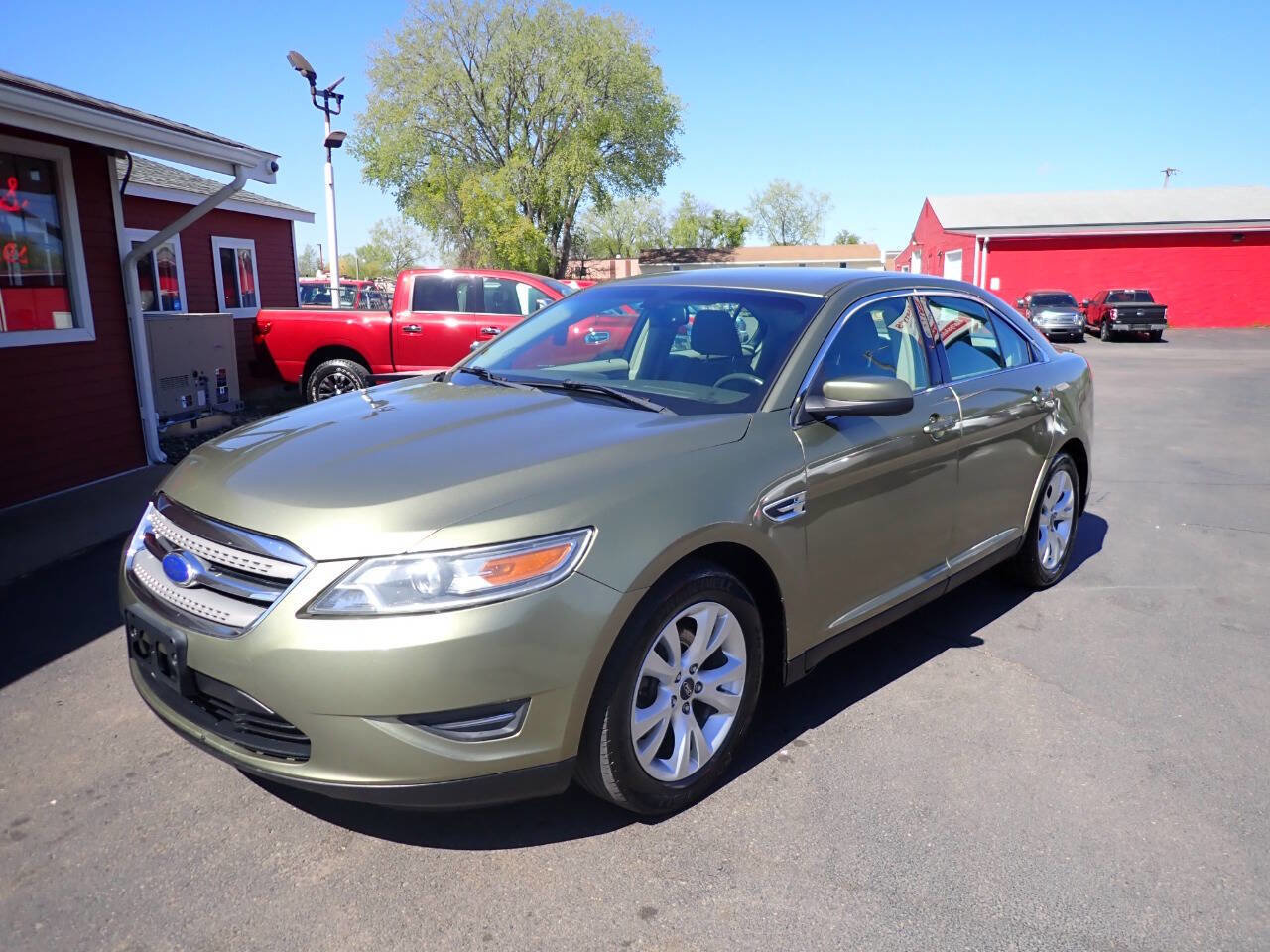 Used 2012 Ford Taurus SEL AWD/4WD image 3