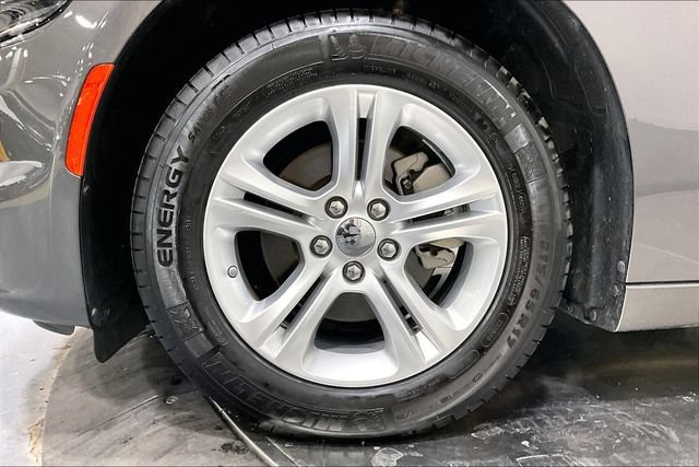 Used 2023 Dodge Charger SXT RWD image 5
