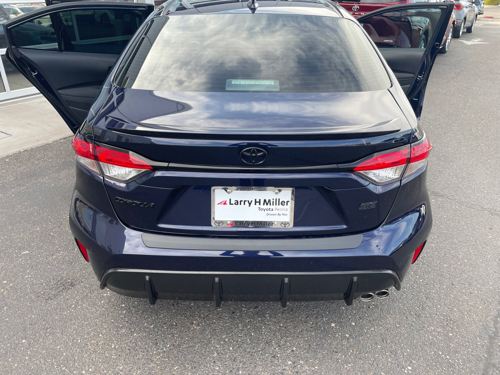 Certified 2026 Toyota Corolla SE w/ SE Package FWD image 24