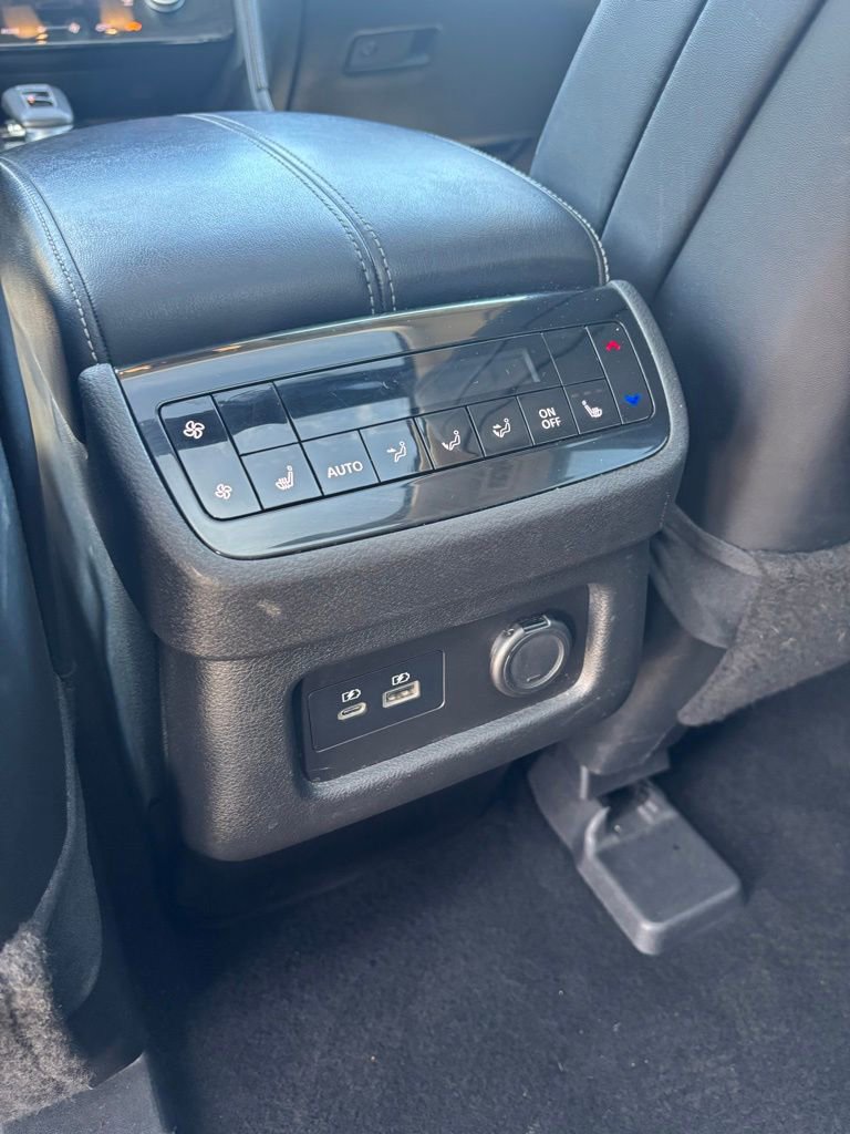 Used 2023 INFINITI QX60 Luxe image 13