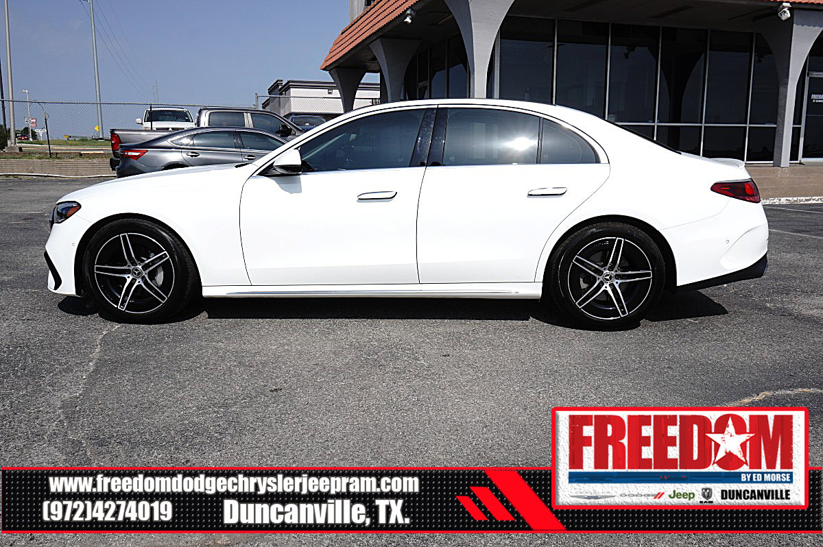 Used 2025 Mercedes-Benz E 350 Sedan image 2