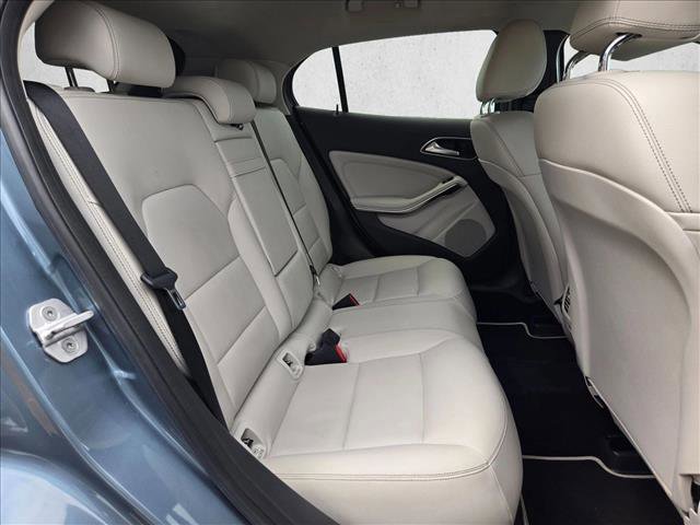 Used 2015 Mercedes-Benz GLA 250 4MATIC image 19