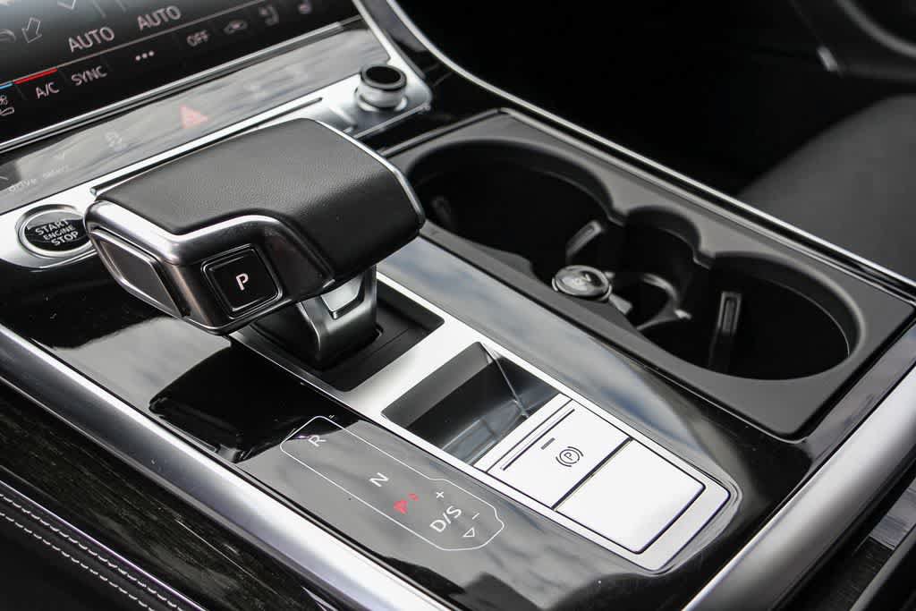 Used 2024 Audi Q8 Prestige w/ Prestige Package AWD/4WD image 20