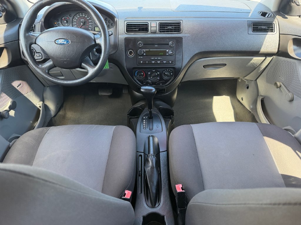 Used 2007 Ford Focus S FWD image 14