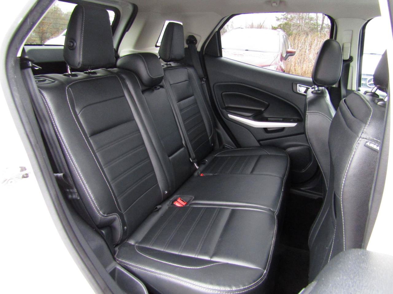 Used 2021 Ford EcoSport Titanium AWD/4WD image 25
