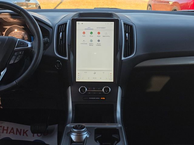 Used 2024 Ford Edge SEL w/ Convenience Package image 17