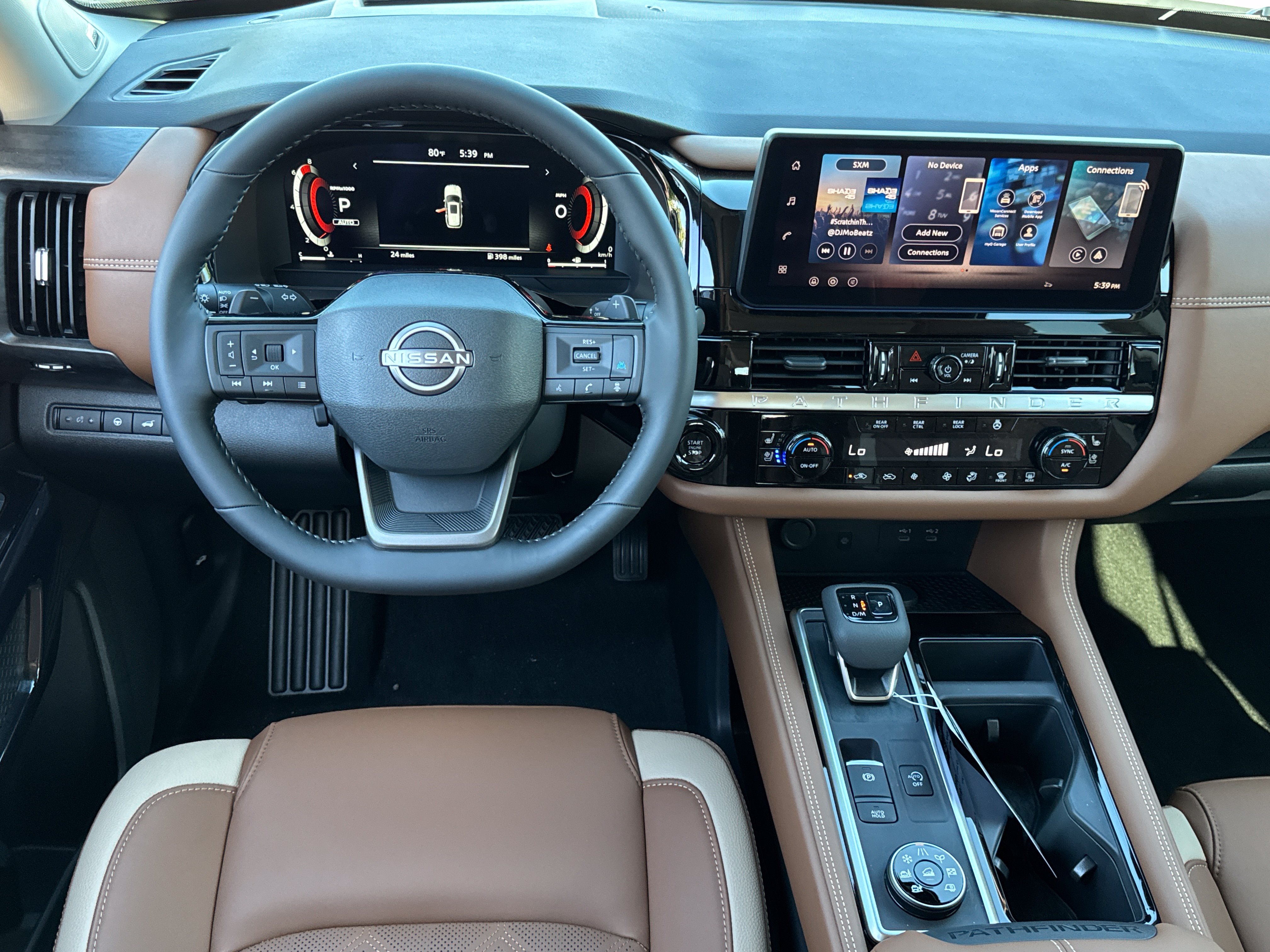 New 2026 Nissan Pathfinder Platinum AWD/4WD image 18