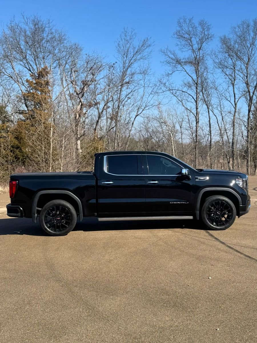 Used 2023 GMC Sierra 1500 Denali image 3